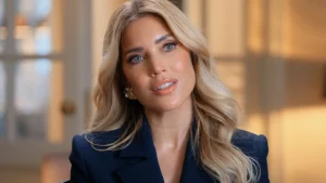 Thumbnail voor Sylvie Meis blikt terug op glansrijke carrière in 'De geur van succes': 'Mensen vinden mij fascinerend'