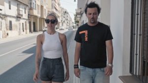 Thumbnail voor In 'De Hanslers' trekken Denise en moeder Mo elkaar niet langer: 'Waarom wil ze niet mee? Dat is toch onzin'