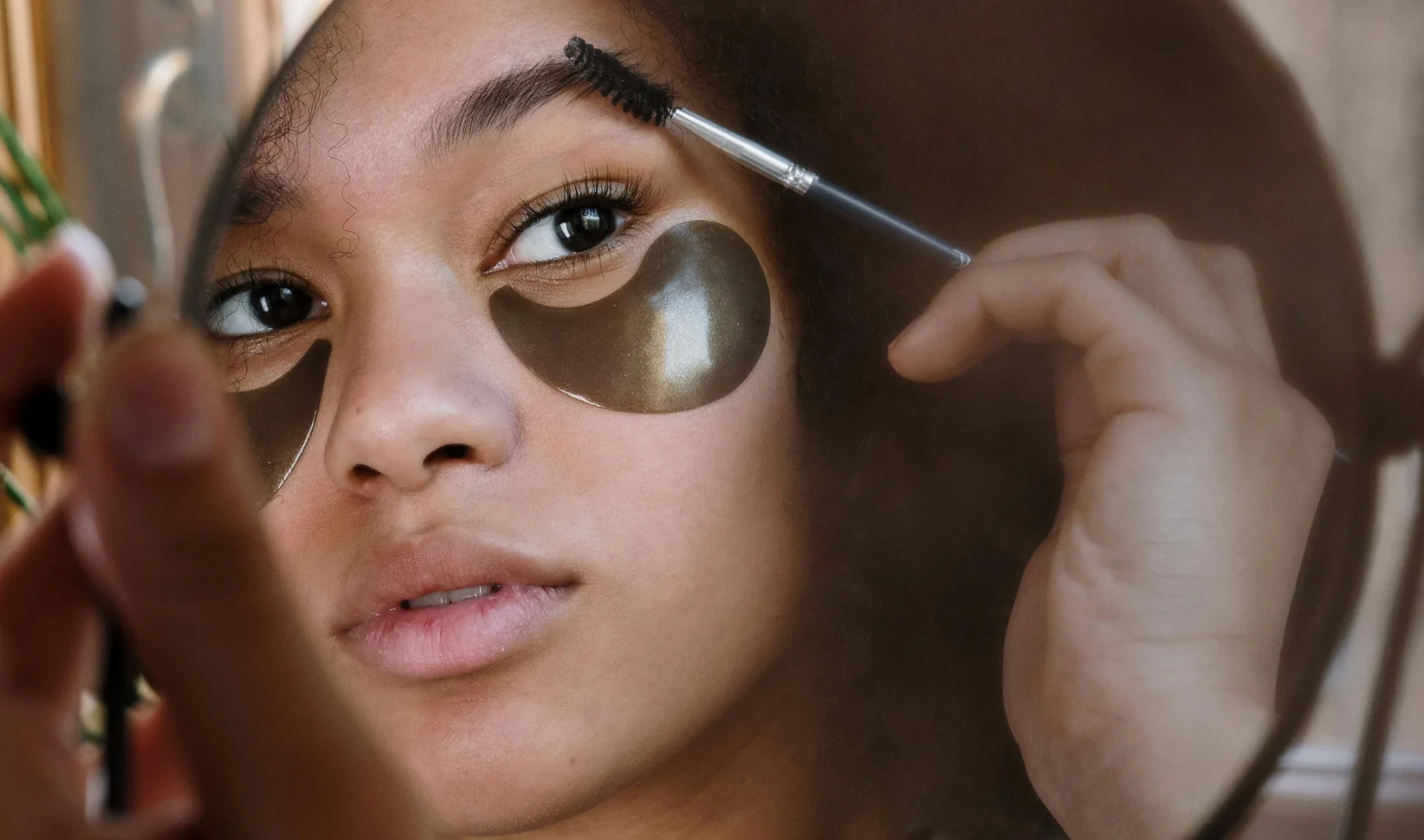 Blauwe kringen of zakjes onder je ogen: zó zeg je het snelst gedag tegen je wallen