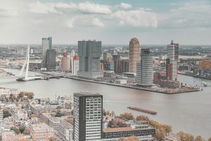 Thumbnail voor Op deze plek in Rotterdam kom je én tot rust én bedenk je de beste ideeën
