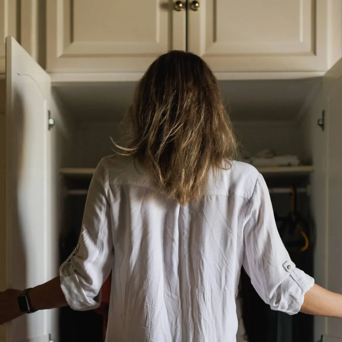 Lot verkocht haar kast op Marktplaats aan een oude bekende: 'Ongemakkelijk, daar stond hij met zijn vriendin'