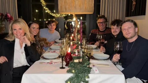 Familie Borsato viert samen kerst en introduceert nieuwe traditie: ’Proosten op het nieuwe jaar’