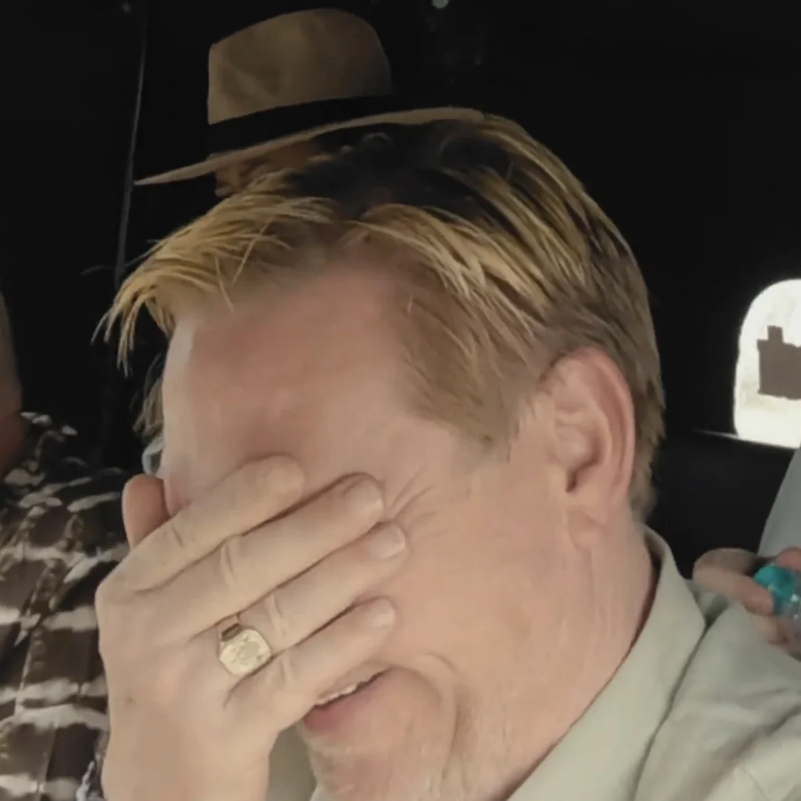 Oos Kesbeke beleeft levensgevaarlijke rit in 'De augurkenkoning in India': 'Het is onbeschrijfelijk'