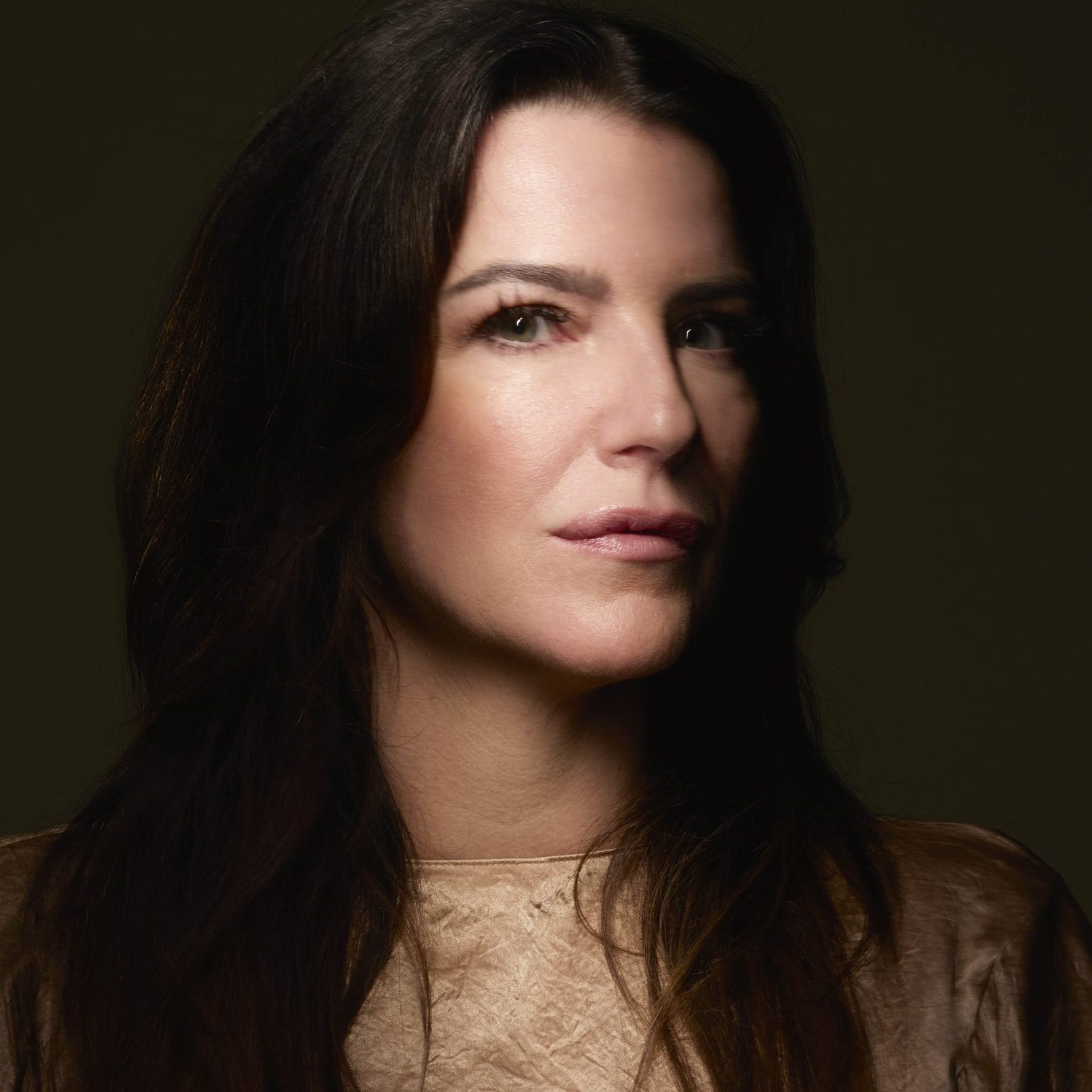 Jelena (42): ‘Om half negen zit ik fris gedoucht achter mijn laptop en ga ik als de brandweer’