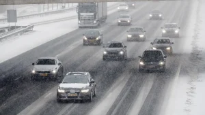 Thumbnail voor Code geel door het hele land vanwege sneeuw en gladheid, meerdere ongelukken gebeurd