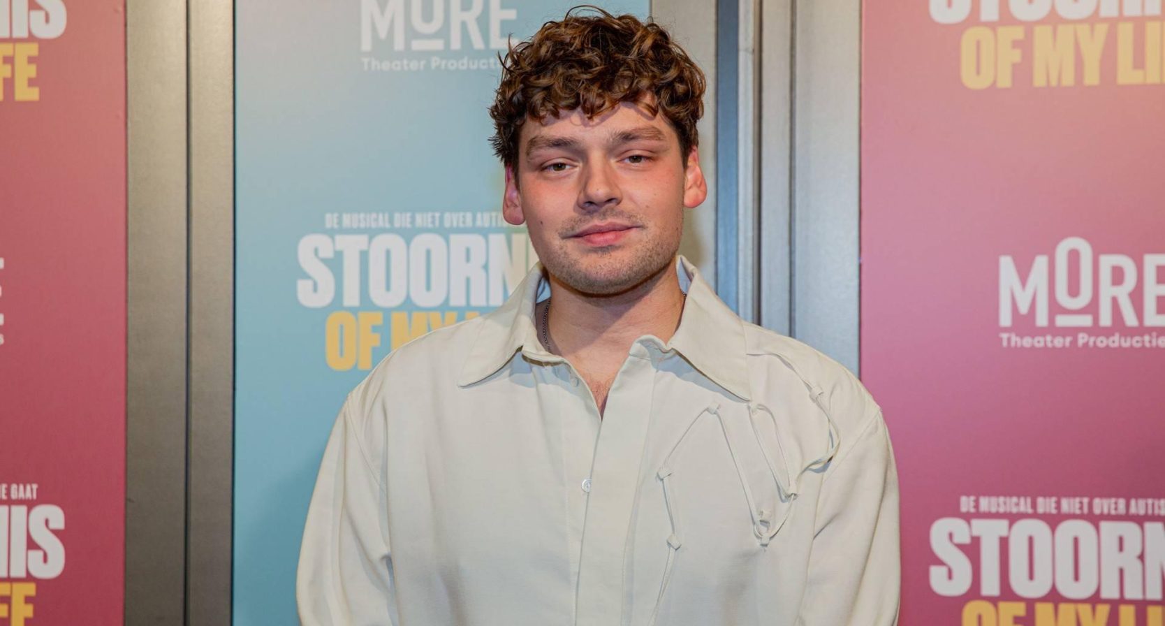 Soy Kroon werd gepest in eerste grote theatervoorstelling: 'Werd heel neerbuigend naar me gekeken'