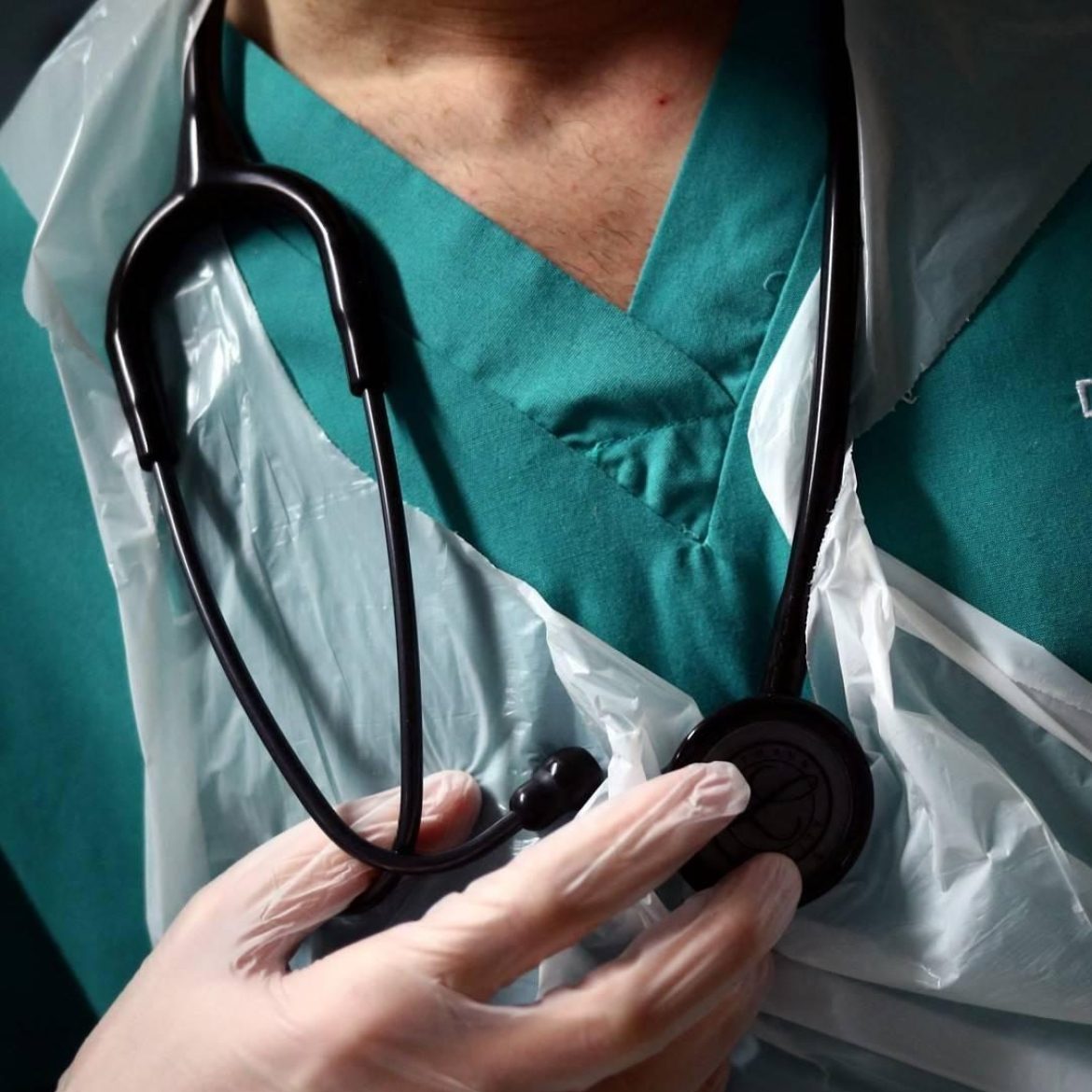 Steven W. Bailey uit 'Grey's Anatomy' heeft zeldzame aandoening: 'Zelfde acteur, nu in een rolstoel'