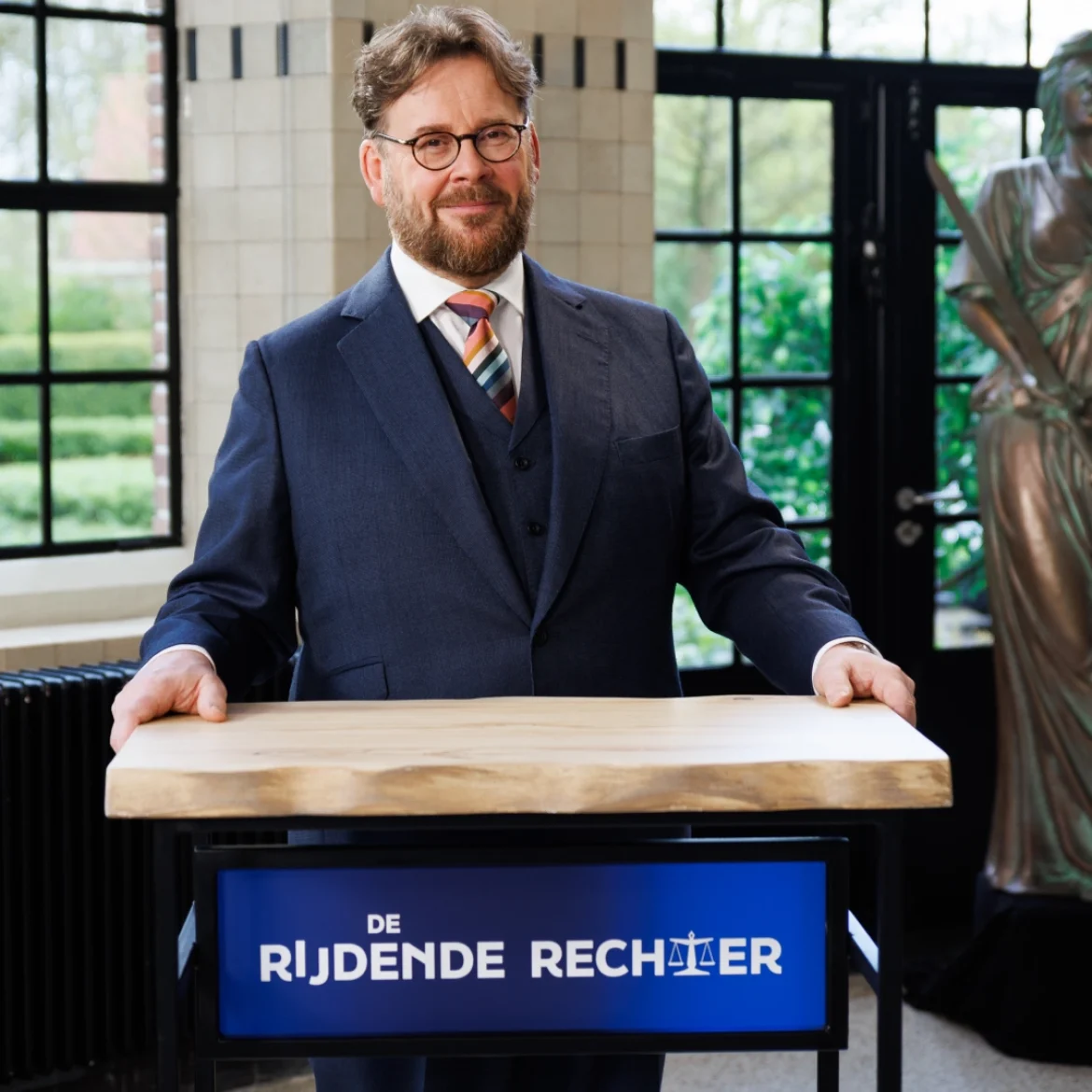 'De Rijdende Rechter' blijft op televisie en maakt een doorstart bij SBS6