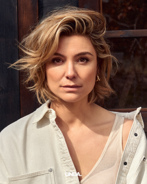 Thumbnail voor 'Nog een symptoom van de overgang: je stopt met jezelf netjes te gedragen, ook in bed'