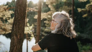 Thumbnail voor Saskia (60) wil absoluut geen oma worden: 'Als ik erover nadenk, voel ik gelijk paniek'