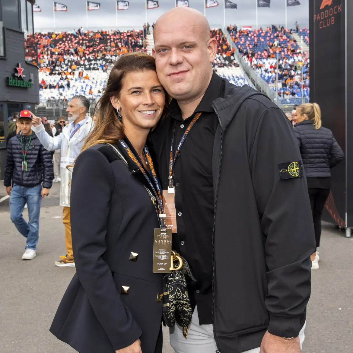 Daphne Govers, ex van Michael van Gerwen, bevallen van dochter