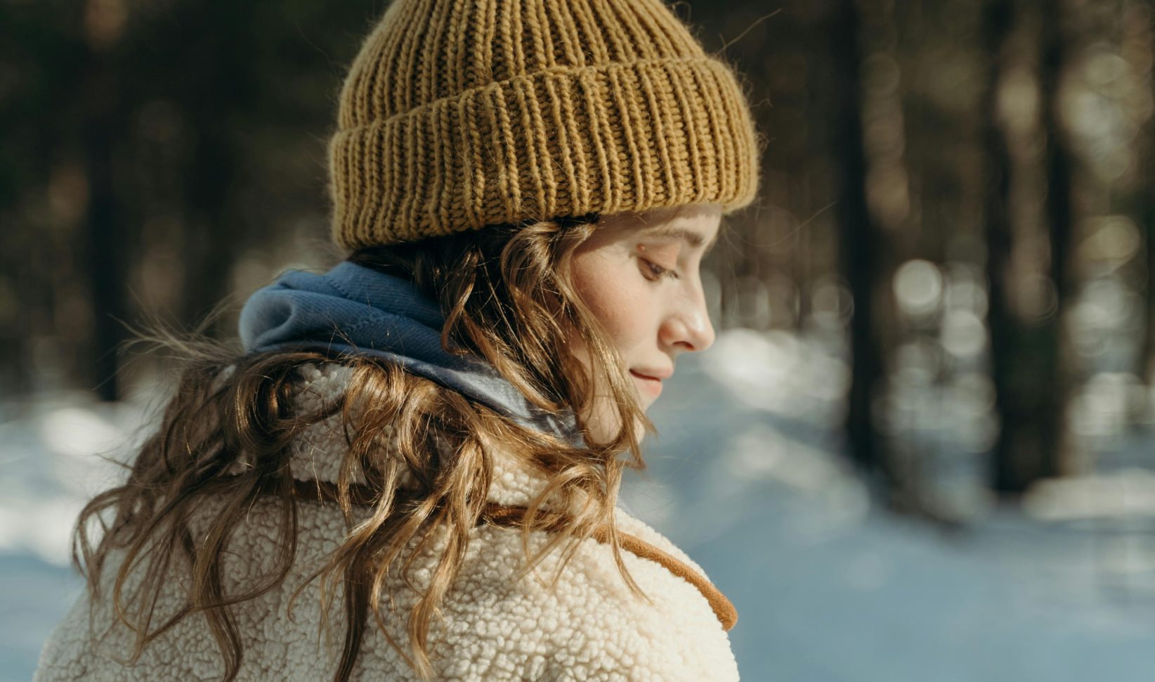 haar klitten muts en sjaal