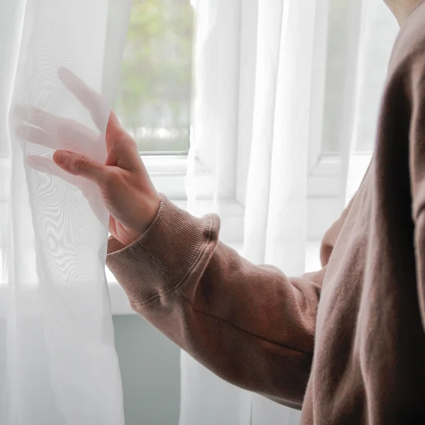 Mia's man ging vreemd met de buurvrouw: 'Hij bedroog haar óók, met weer een andere buurvrouw'