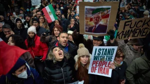 Thumbnail voor 'Nabestaanden moeten betalen voor lichamen dode demonstranten': alles wat je moet weten over de massale protesten in Iran