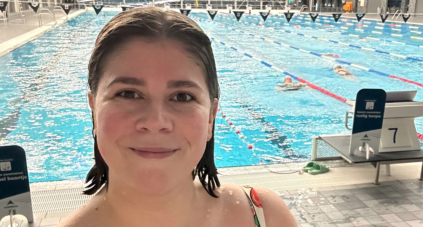 Banenzwemmen voor werktijd, hoe lekker is dat nou écht? Redacteur Ellen testte het: ‘Ik had ruzie met een zeventigplusser’