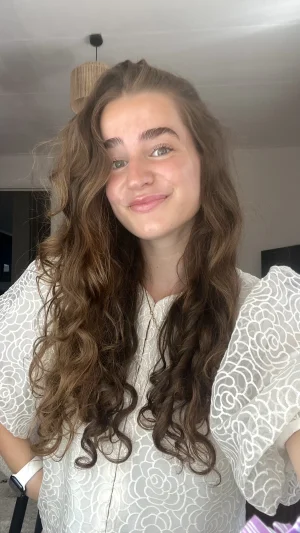 Thumbnail voor Een week zonder social media? Redacteur Bloem deed het: 'Op dag 1 greep ik automatisch 18 keer naar Instagram'