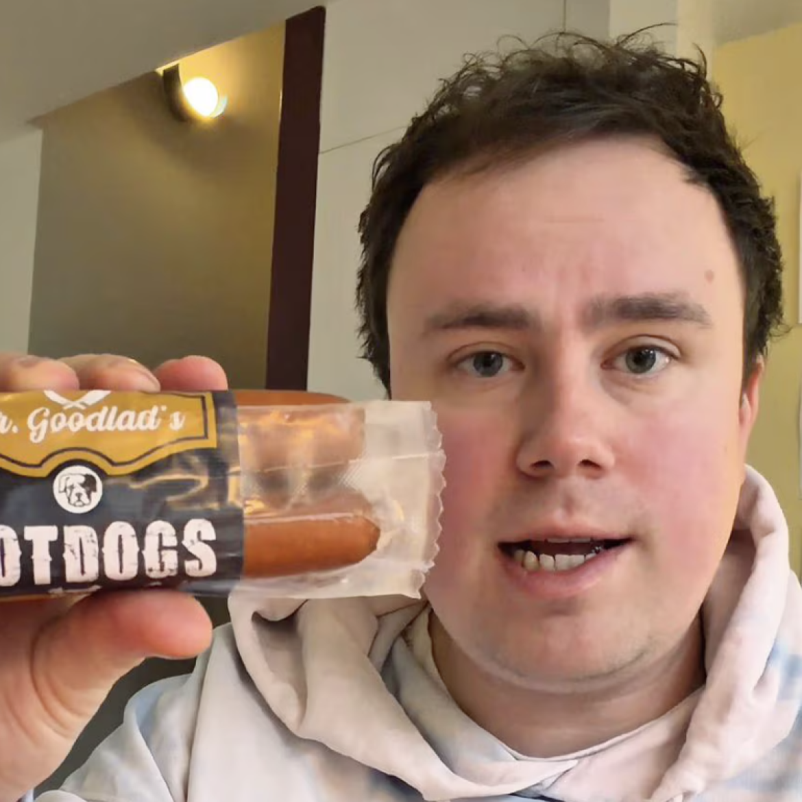 Snackspert eet per ongeluk hotdog voor honden: Albert Heijn belooft extra controles