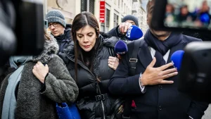 Thumbnail voor Belastend bewijsmateriaal tegen eigenaar Le Constellation: 'Jessica Moretti heeft start dodelijke cafébrand zélf gefilmd'