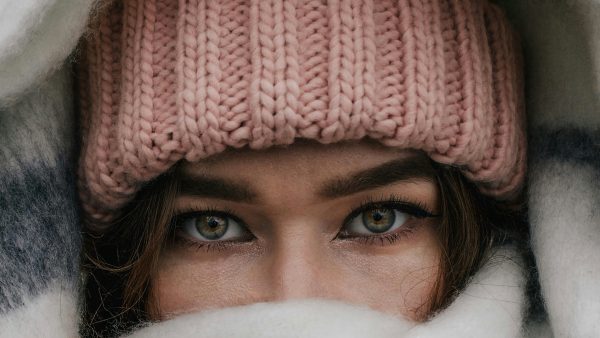 Vrouw met muts | ijskoud Nederland