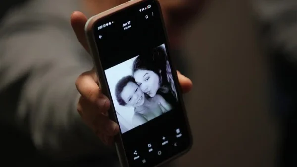 Amerikaanse moeder met haar zoon