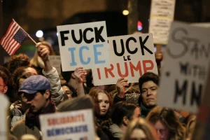 Thumbnail voor Amerika in protest tegen (dodelijk) geweld van ICE: dit is wat er speelt