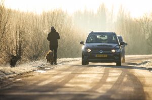'Ga niet de weg op': gladheid en code oranje in deze drie provincies