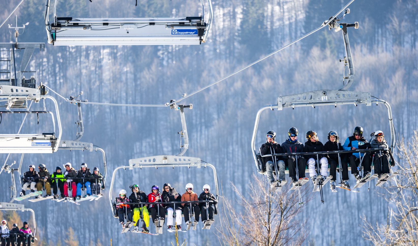 Wéér geweld tijdens après-ski in Oostenrijk: Belg (27) met kaakbreuk dankzij Nederlander
