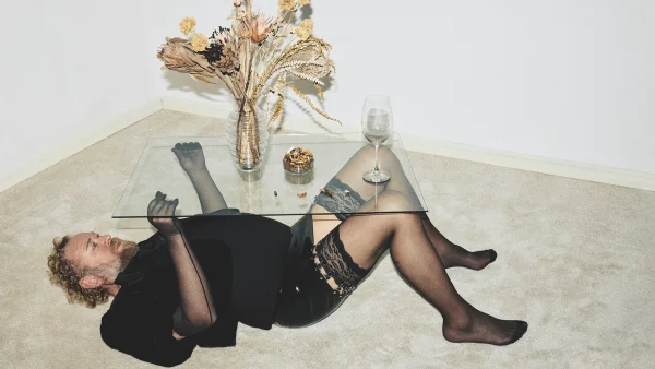 Dik over zijn fornofilie