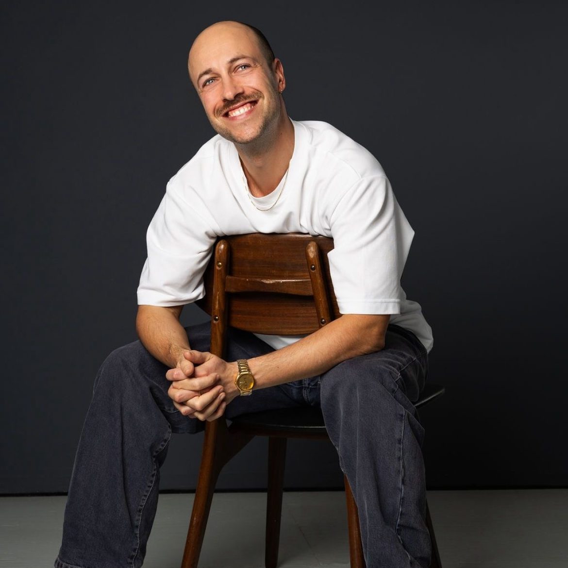 Maarten houdt Kalentijnsdag op Valentijnsdag: 'Ik neem zelfs een scheerapparaat mee'