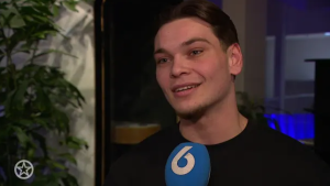 Thumbnail voor Ex van Roxy uit ‘De Bondgenoten’ reageert op haar vreemdgaan: 'Zag ze samen het bed induiken'