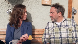 Barbara en Klaas op een bankje | kinderen