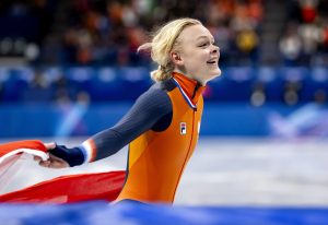 Dubbel goud: Xandra Velzeboer én Jens van ’t Wout schrijven shorttrackgeschiedenis in Milaan