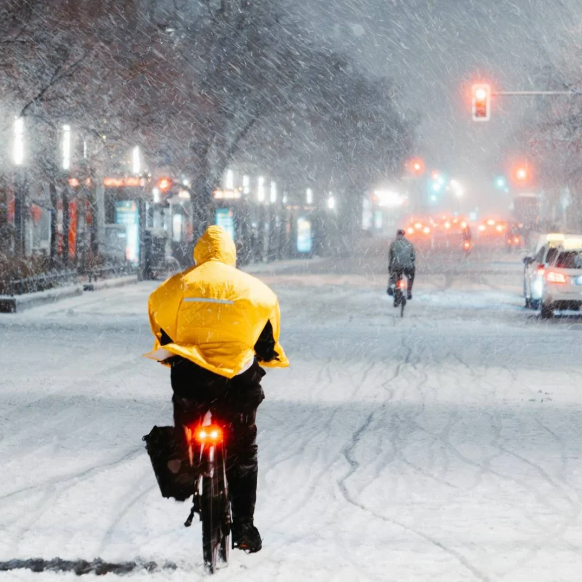 Gladheid en tot wel zes centimeter sneeuw: dit is wanneer code geel bij jou ingaat