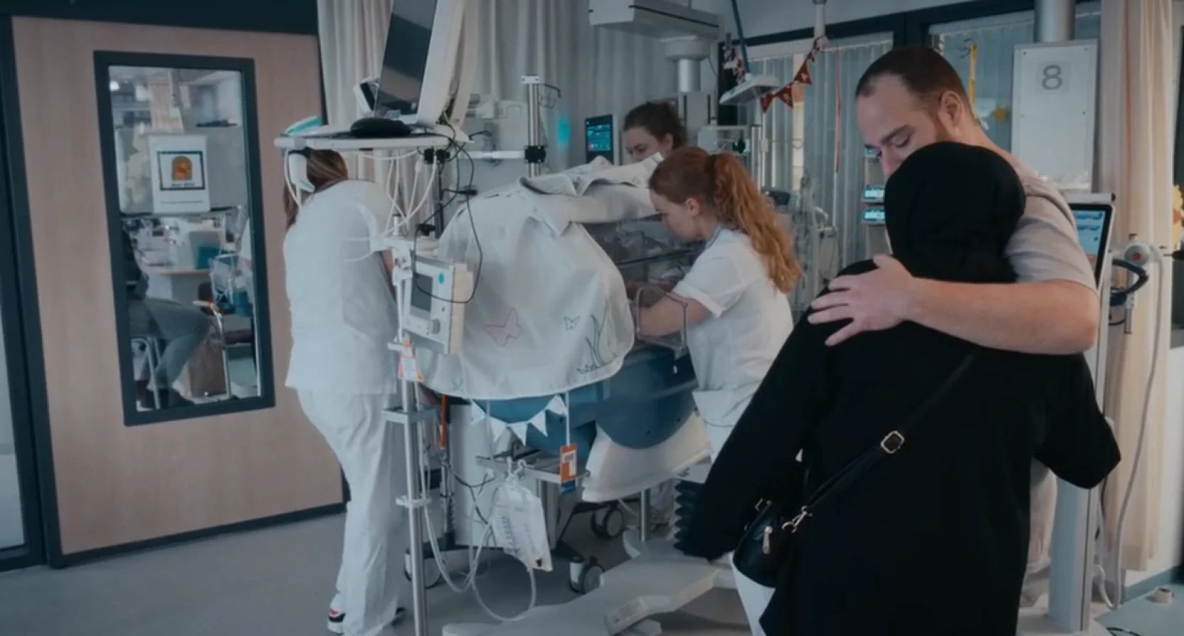 Baby Sara ondergaat tweede complexe operatie in 'Het Kinderziekenhuis': 'Gaan we haar nog terugzien?'