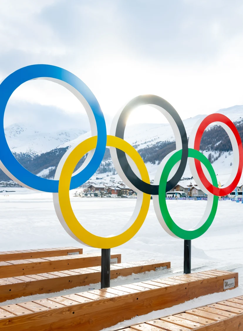 Olympische ringen in het ski-gebied | Olympische Spelen