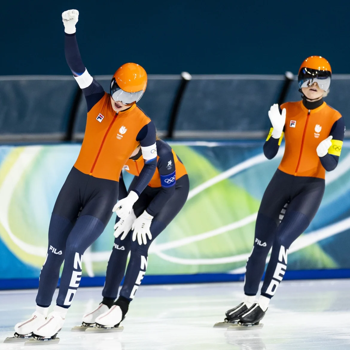 Ploegenachtervolging: vrouwen pakken zilver, mannen grijpen mis