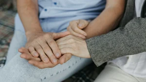 Thumbnail voor Diana (43) was sandwichmantelzorger: 'De zorg voor mijn zoon en moeder wisselde elkaar af'