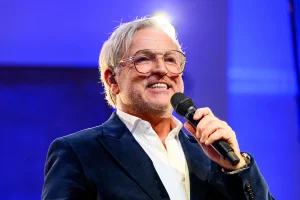 Gordon over album met Re-Play