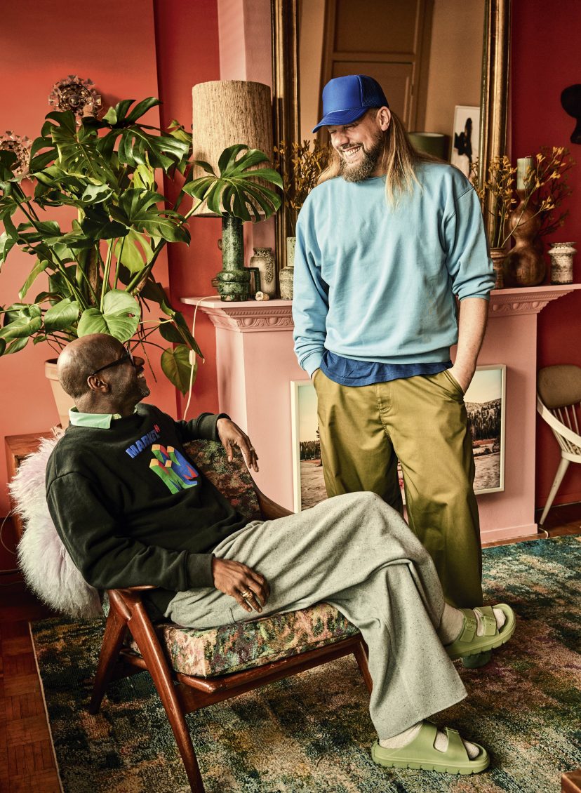 Een kijkje in de roze woning van fotograaf Ernst Coppejans: ‘Zwarte stalen deuren en visgraatvloeren? Nee, dank je’