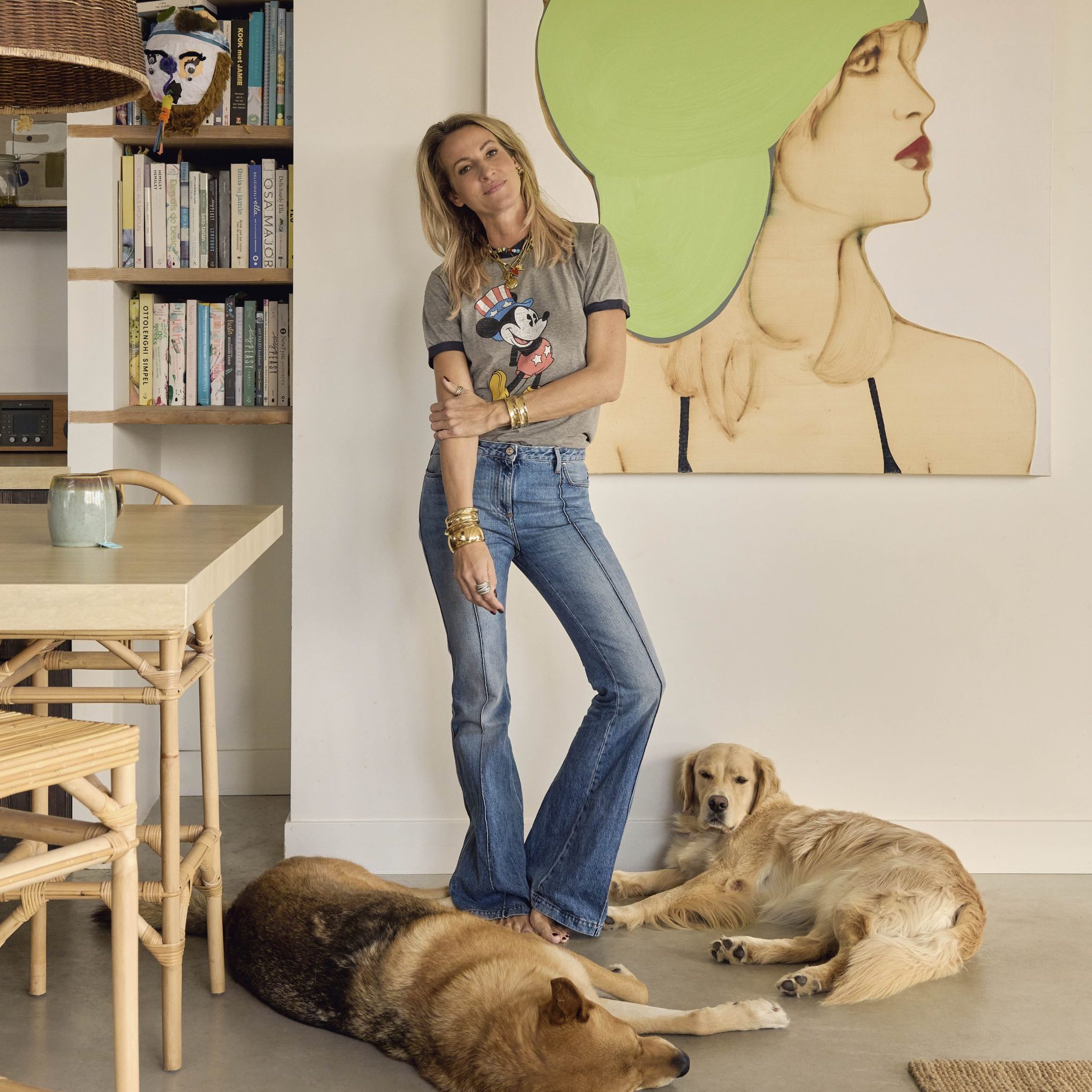 Sieradenontwerper Julie Hoyng: ‘Op bed zitten, staren naar het strand, kijken en ademen, je wordt vanzelf rustig’