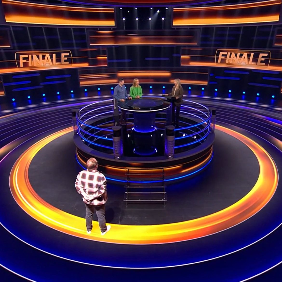 Insiders Simone en Koen moeten outsider Thijs wegspelen in de finale in 'In de Ring'