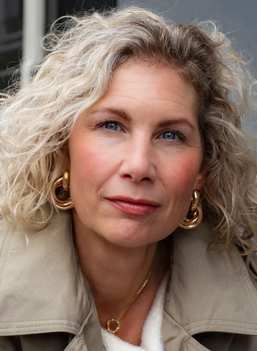 ‘Ik verbrak het contact om te overleven’: Janneke over haar broer, die kort daarna overleed