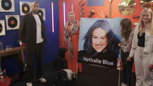 Dochter Malgosia zingt lievelingslied van 'gekkie'-moeder bij 'The Voice' - en mama plaagt Edson