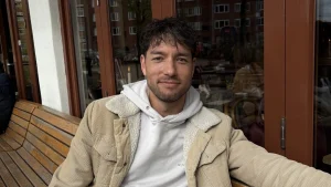 Thumbnail voor 'De Bondgenoten'-winnaar Thomas over Chess en 100.000 euro: 'Ik hoop dat ze met mij en mijn familie mee op reis gaat'