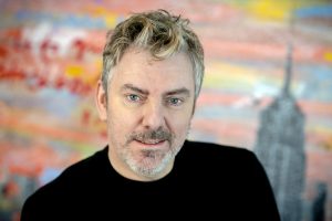 Thumbnail voor Ruud de Wild verschijnt hand in hand op gele loper met déze BN'er