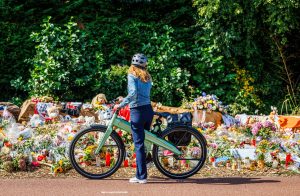 Thumbnail voor 1700 medewerkers lazen dossier vermoorde Lisa (17), politie biedt excuses aan ouders aan