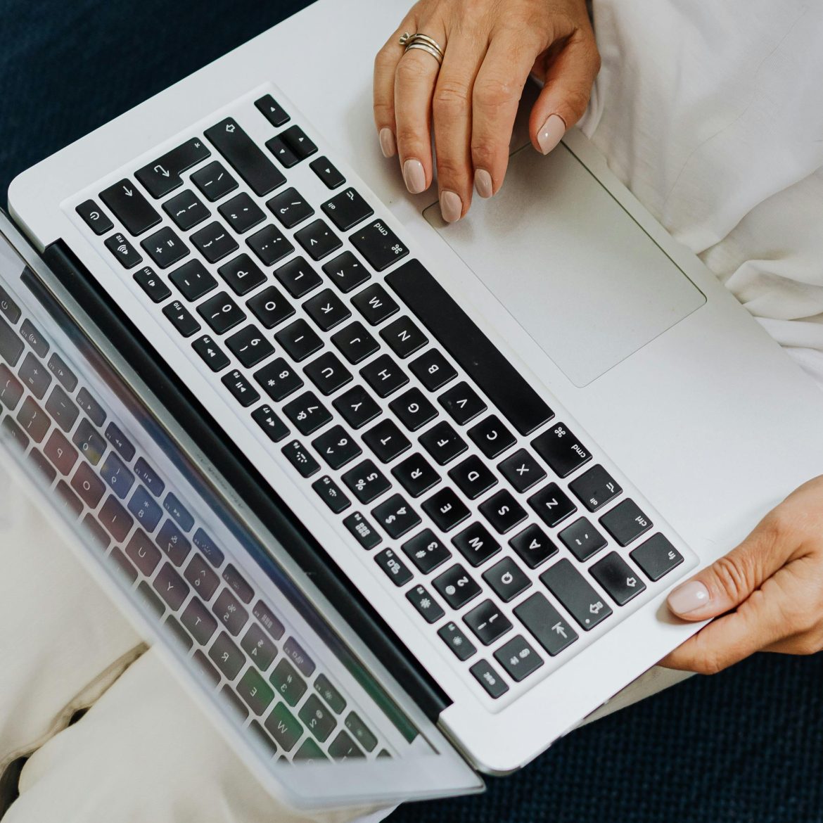 'Pedobots' maken seksgesprekken met fictieve kinderen mogelijk: 'Dit is verwerpelijk en moet strafbaar worden'