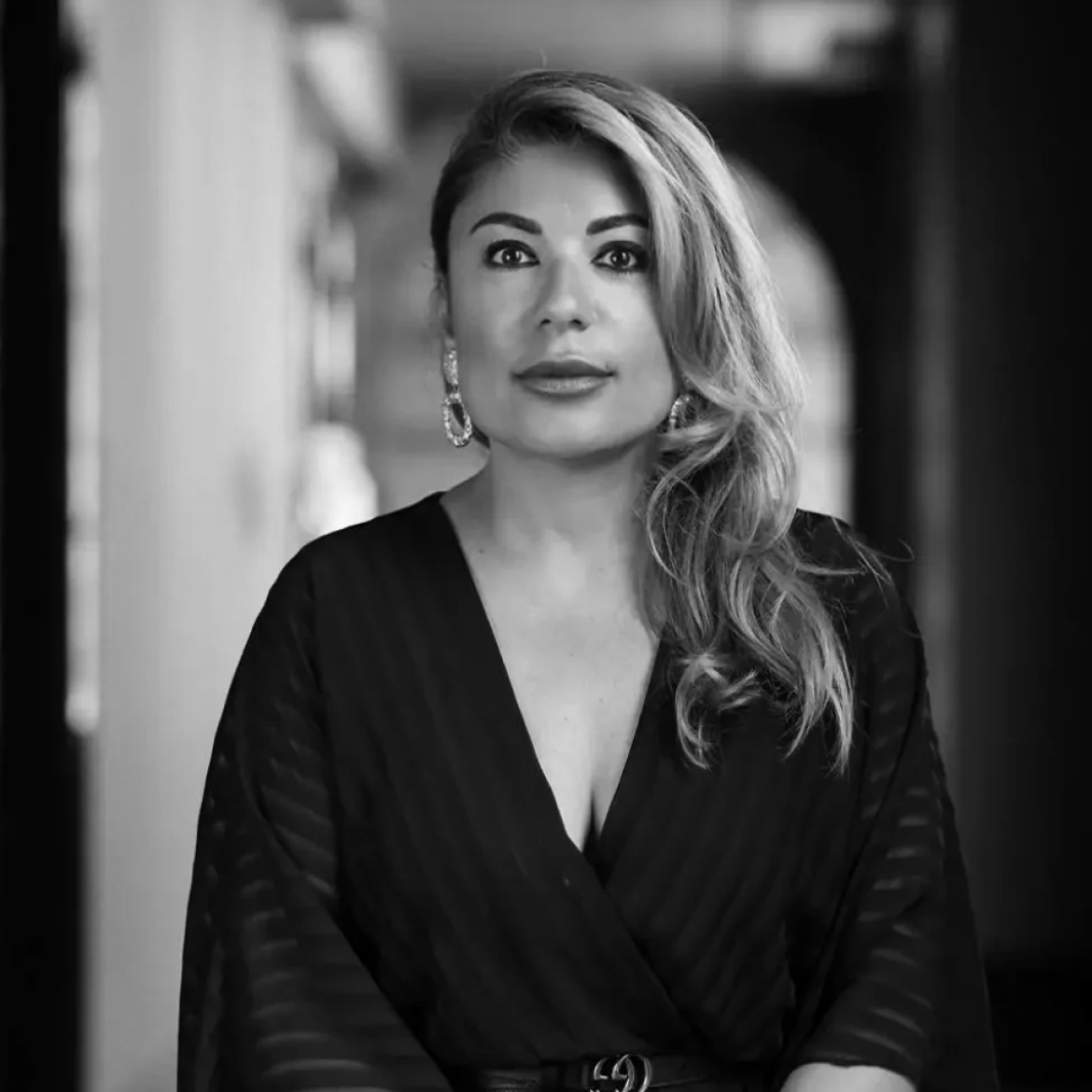 Yesim Candan: 'Ik ben boos dat vrouwen uit het leven worden gerukt door mannen die zeggen van hen te houden'