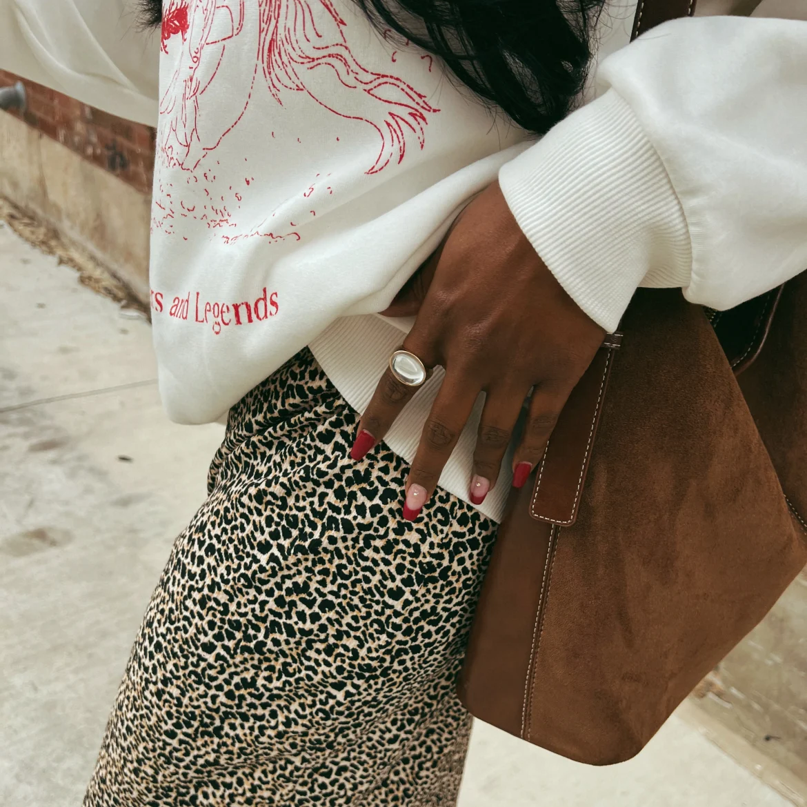 Brynn random man betaalt Tikkies