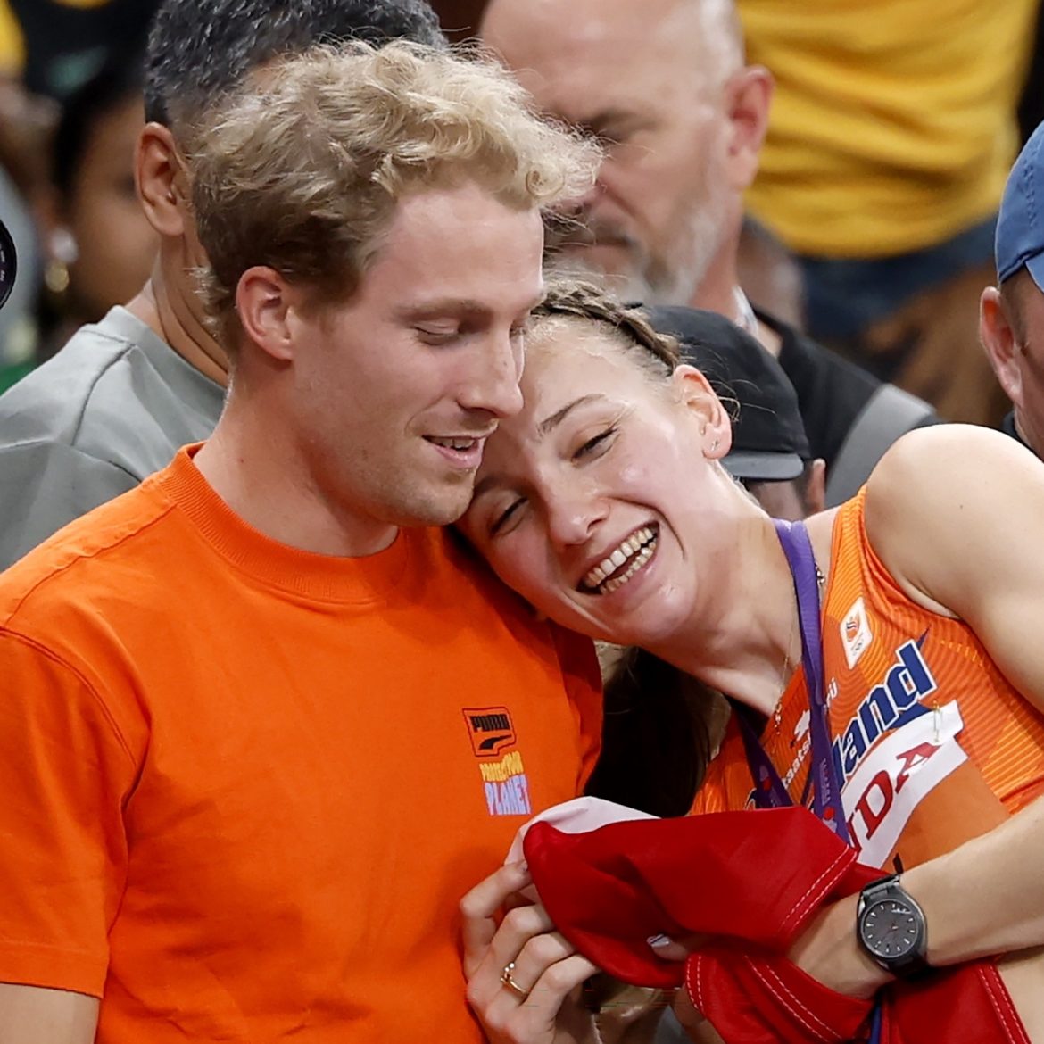 Topatlete Femke Bol is getrouwd met haar grote liefde